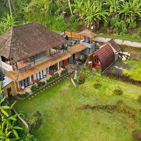 Lumbung Ayu Sari And Spa Сидемен Екстериор снимка
