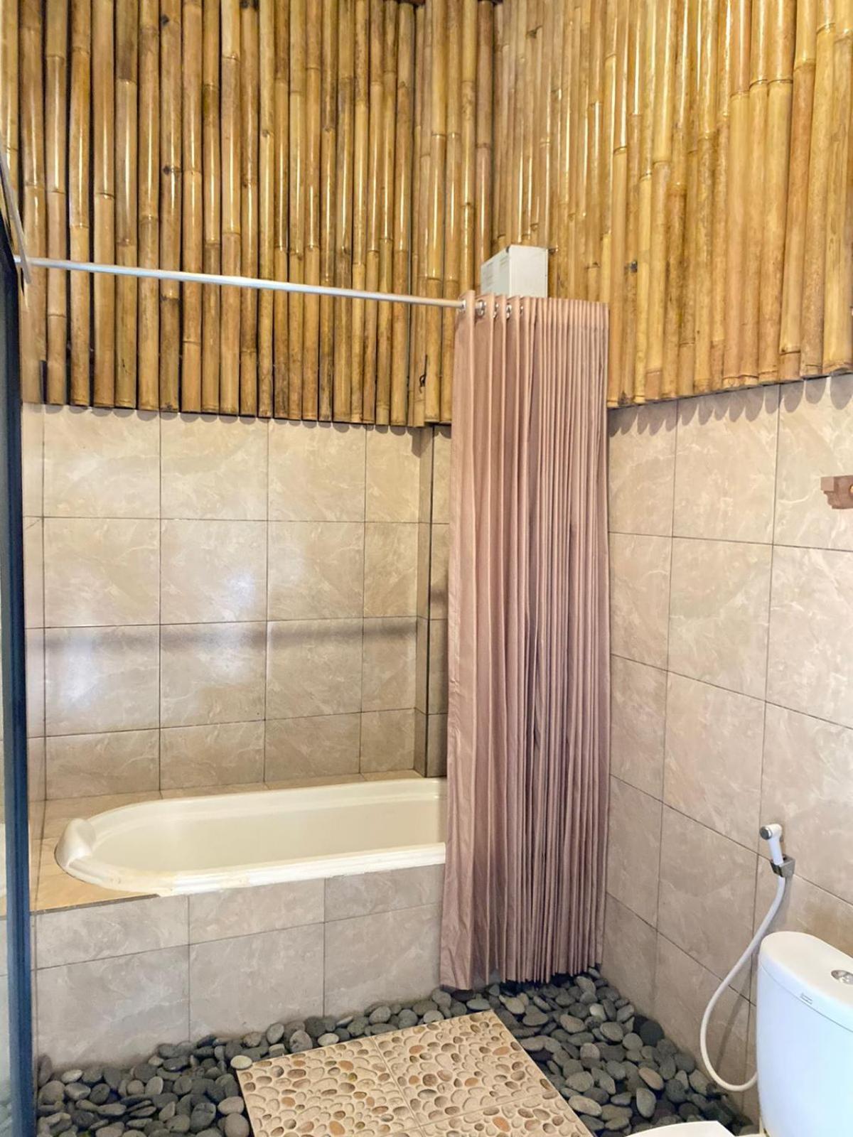 Lumbung Ayu Sari And Spa Сидемен Стая снимка