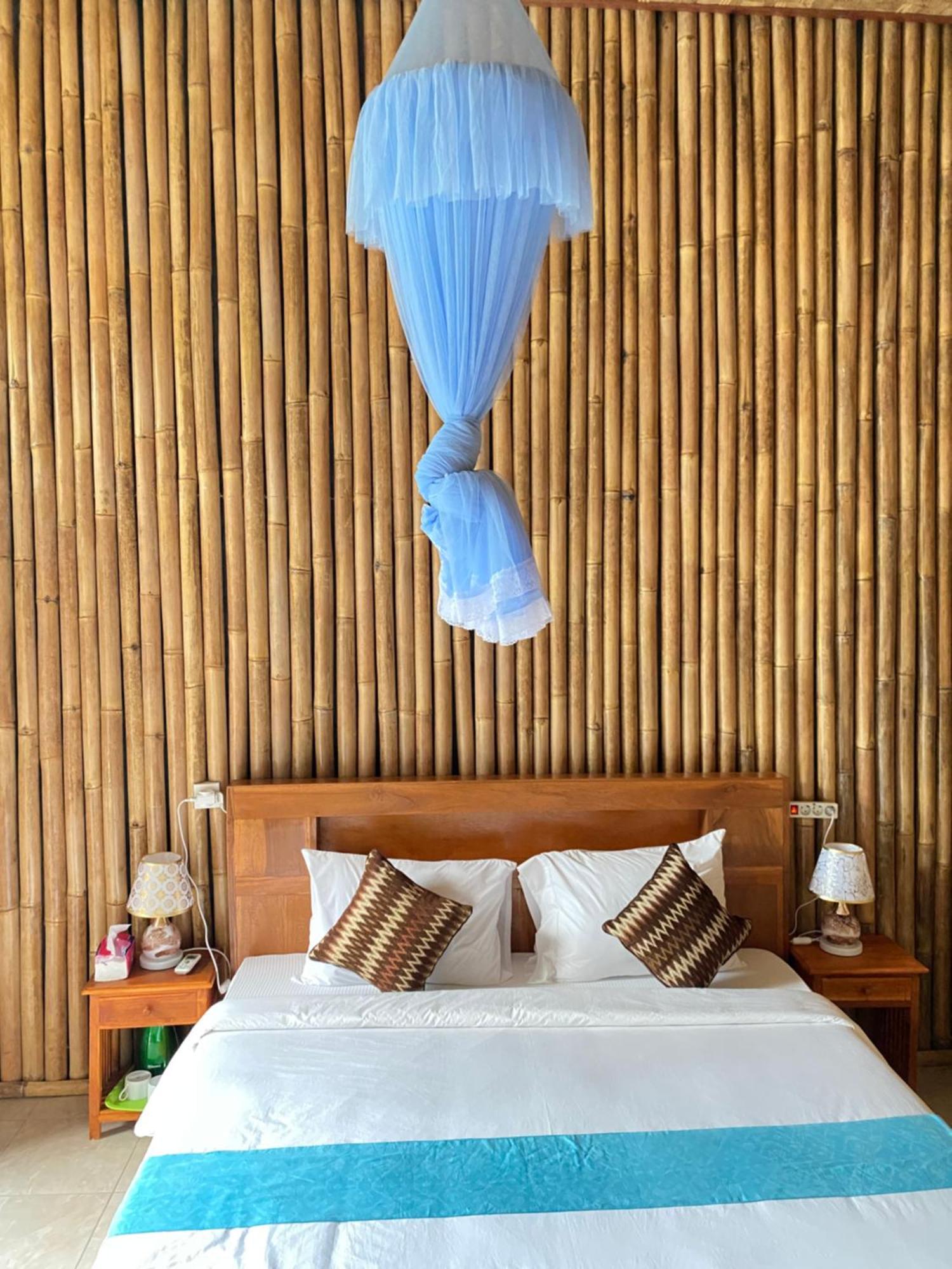 Lumbung Ayu Sari And Spa Сидемен Екстериор снимка